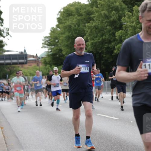 29.06.2025 - hella hamburg halbmarathon Jannik Wohlers http://msf.ph/oto/8251966 29.06.2025 10:31:03 Lombardsbrücke 1292, 2414, 2914, 4817, 4953, 5165, 5846, 5943, 6078, 6546, 6573, 7604, 7772, 8050, 9183, 10111, 10240, 10586, 11587, 13724, 14349, 15024, 15222, 15575, 15725, 16457, 16978, 17404, 17517, 17706, 17989, 18390, 18507, 18672, 18883, 18943 meine-sportfotos.de