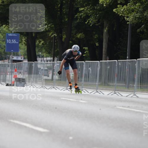 29.06.2025 - hella hamburg halbmarathon Jannik Wohlers http://msf.ph/oto/8251989 29.06.2025 08:48:38 Lombardsbrücke  meine-sportfotos.de