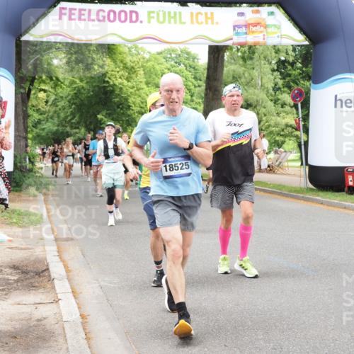 29.06.2025 - hella hamburg halbmarathon MichiJ http://msf.ph/oto/8251993 29.06.2025 10:52:07 Zwischen KM18-KM19 1885, 4613, 7271, 7474, 9254, 9339, 10756, 11614, 11784, 13210, 13901, 15009, 15377, 16344, 17550, 18128, 18196, 18525, 19165, 19176 meine-sportfotos.de