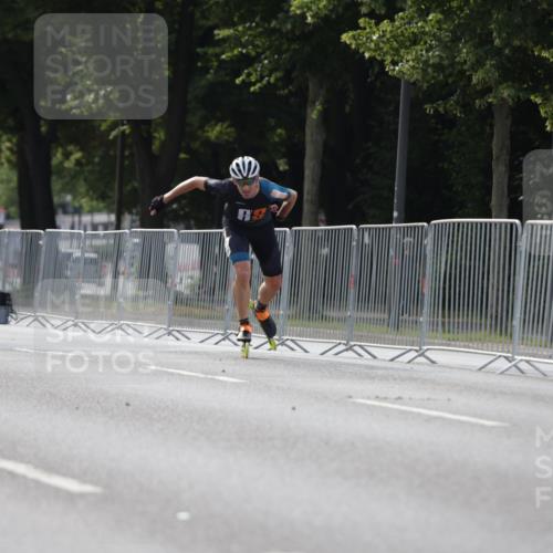 29.06.2025 - hella hamburg halbmarathon Jannik Wohlers http://msf.ph/oto/8252036 29.06.2025 08:48:39 Lombardsbrücke  meine-sportfotos.de