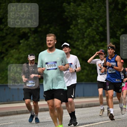 29.06.2025 - hella hamburg halbmarathon Dr. Thomas Lammeyer http://msf.ph/oto/8252058 29.06.2025 10:35:02 Kennedybrücke 1059, 1472, 1773, 2097, 2414, 2505, 2569, 3131, 3443, 4561, 4817, 5437, 5943, 6057, 6195, 6546, 6616, 6620, 6725, 6787, 7071, 7351, 7604, 8050, 8792, 9576, 9937, 10989 meine-sportfotos.de
