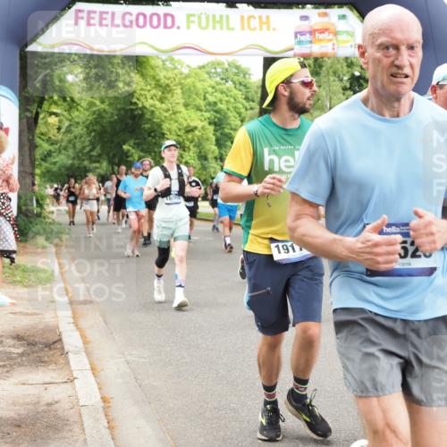 29.06.2025 - hella hamburg halbmarathon MichiJ http://msf.ph/oto/8252065 29.06.2025 10:52:08 Zwischen KM18-KM19 1885, 4613, 6706, 7271, 7474, 9254, 9339, 10756, 11614, 11784, 13210, 15009, 15377, 16063, 16344, 17434, 17550, 18128, 18196, 18525, 19165, 19173, 19176 meine-sportfotos.de