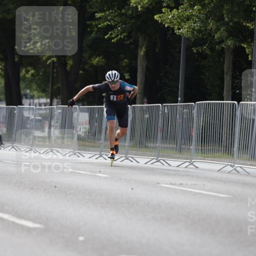 29.06.2025 - hella hamburg halbmarathon Jannik Wohlers http://msf.ph/oto/8252086 29.06.2025 08:48:39 Lombardsbrücke  meine-sportfotos.de