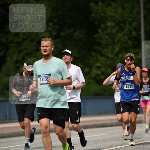 29.06.2025 - hella hamburg halbmarathon Dr. Thomas Lammeyer http://msf.ph/oto/8252109 29.06.2025 10:35:03 Kennedybrücke 1059, 1472, 1773, 2097, 2414, 2505, 2569, 3131, 3443, 4561, 4817, 5437, 5943, 6057, 6195, 6546, 6616, 6620, 6725, 6787, 7071, 7351, 7604, 7772, 8050, 8792, 9576, 9937, 10989 meine-sportfotos.de