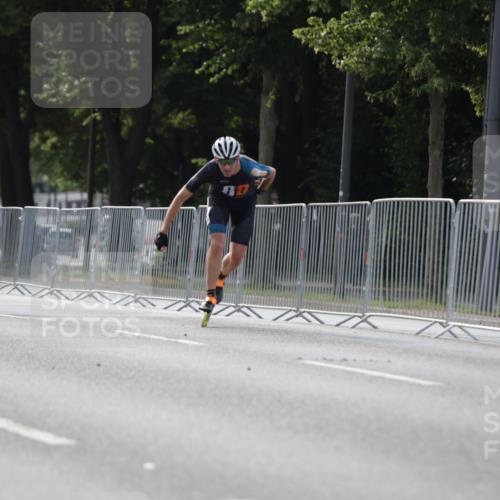 29.06.2025 - hella hamburg halbmarathon Jannik Wohlers http://msf.ph/oto/8252169 29.06.2025 08:48:39 Lombardsbrücke  meine-sportfotos.de