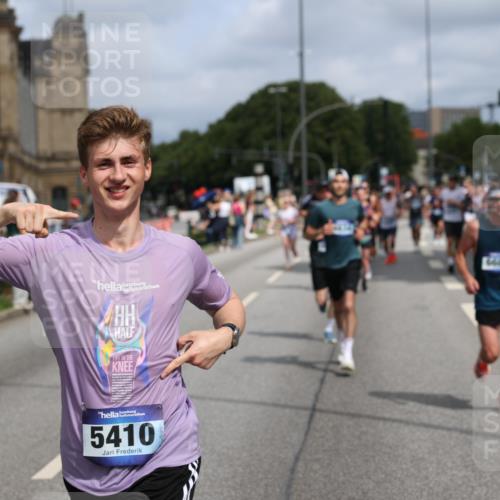 29.06.2025 - hella hamburg halbmarathon Yannick Fuchs http://msf.ph/oto/8252171 29.06.2025 10:35:33 20KM 1136, 1631, 1677, 2568, 2797, 2949, 3332, 3618, 4205, 4303, 4380, 4634, 4871, 4889, 5007, 5014, 5026, 5410, 5709, 6429, 6683, 6771, 7080, 7284, 7378, 7774, 7796, 8074, 8122, 8966, 9358, 9640, 9659, 9711, 9755, 9979, 10375, 10783, 10934, 10978, 11062, 11765, 11922, 11959, 12292, 12365, 12385, 12895, 13268, 13457, 14555, 14661, 14820, 15164, 15247, 16201, 16249, 16347, 16599, 17720, 17834, 17971, 18045, 18049, 18399, 18412, 18573 meine-sportfotos.de