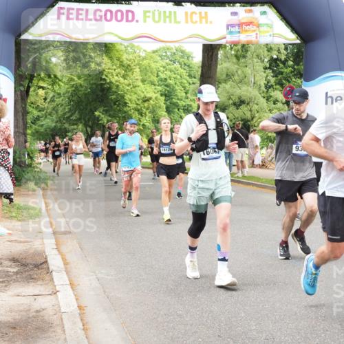 29.06.2025 - hella hamburg halbmarathon MichiJ http://msf.ph/oto/8252216 29.06.2025 10:52:10 Zwischen KM18-KM19 1885, 2490, 4613, 6706, 7474, 7907, 9339, 10756, 11614, 11784, 13210, 14642, 15009, 16063, 16344, 17434, 18128, 18525, 19165, 19173, 19176 meine-sportfotos.de