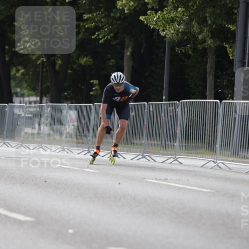 29.06.2025 - hella hamburg halbmarathon Jannik Wohlers http://msf.ph/oto/8252229 29.06.2025 08:48:39 Lombardsbrücke  meine-sportfotos.de