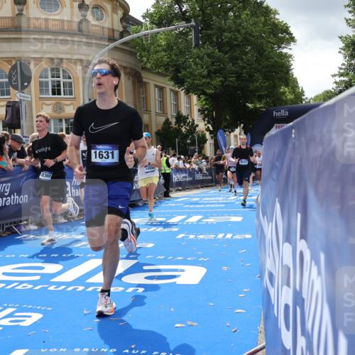 29.06.2025 - hella hamburg halbmarathon Strokosch-Dieckow http://msf.ph/oto/8252280 29.06.2025 10:40:53 Ziel 1631, 1677, 6429, 6550, 7109, 7378, 9547, 9755, 9979, 10369, 10934, 11062, 11922, 11959, 12088, 12385, 13029, 13158, 14661, 15689, 16347, 17032, 17720, 18173 meine-sportfotos.de