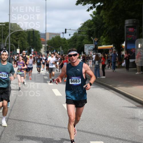 29.06.2025 - hella hamburg halbmarathon Yannick Fuchs http://msf.ph/oto/8252281 29.06.2025 10:35:34 20KM 1136, 1631, 1677, 2568, 2797, 2949, 3332, 3618, 4205, 4303, 4380, 4634, 4871, 4889, 5007, 5014, 5026, 5410, 5709, 6429, 6683, 6771, 6901, 7080, 7284, 7378, 7774, 7796, 8074, 8122, 8966, 9358, 9640, 9659, 9711, 9755, 9979, 10375, 10783, 10934, 10978, 11062, 11765, 11922, 11959, 12292, 12385, 12895, 13268, 13457, 14555, 14661, 14820, 15164, 15247, 16201, 16249, 16347, 16599, 17720, 17834, 17971, 18045, 18049, 18399, 18412, 18573 meine-sportfotos.de