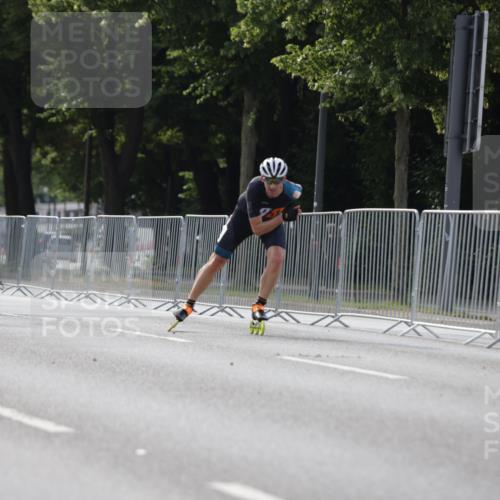 29.06.2025 - hella hamburg halbmarathon Jannik Wohlers http://msf.ph/oto/8252353 29.06.2025 08:48:39 Lombardsbrücke  meine-sportfotos.de