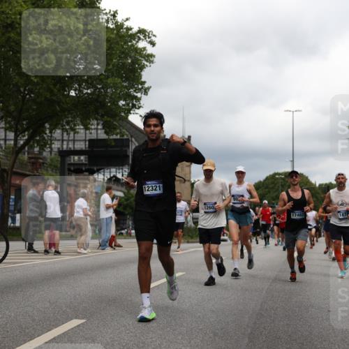 29.06.2025 - hella hamburg halbmarathon Yannick Fuchs http://msf.ph/oto/8252395 29.06.2025 10:48:01 20KM 1267, 1422, 1442, 1502, 1549, 1870, 2058, 2432, 2518, 2630, 3096, 3103, 3310, 3819, 3898, 4299, 5020, 5259, 6260, 6294, 6374, 7129, 7395, 7478, 7973, 8285, 8394, 9032, 9380, 9791, 9922, 10040, 11009, 11068, 11430, 11789, 11844, 12213, 12321, 12607, 12632, 13033, 13147, 13397, 13794, 13803, 13912, 14026, 14239, 14702, 15146, 15838, 15856, 16623, 16780, 17482, 18308, 18450, 18514, 18612, 18759, 19067 meine-sportfotos.de