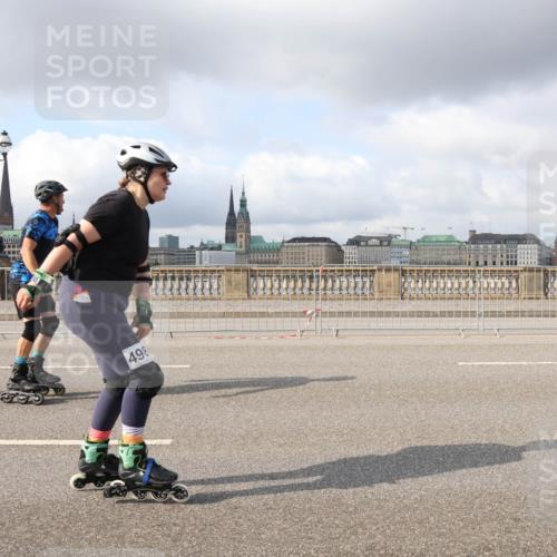 29.06.2025 - hella hamburg halbmarathon Lena Gebhardt http://msf.ph/oto/8252397 29.06.2025 09:03:09 Lombardsbrücke  meine-sportfotos.de