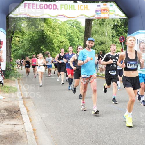 29.06.2025 - hella hamburg halbmarathon MichiJ http://msf.ph/oto/8252460 29.06.2025 10:52:12 Zwischen KM18-KM19 1186, 1229, 1885, 2490, 5073, 6706, 7907, 9339, 10756, 11784, 14642, 15000, 16063, 16344, 17434, 18128, 18525, 19165, 19173, 19176 meine-sportfotos.de