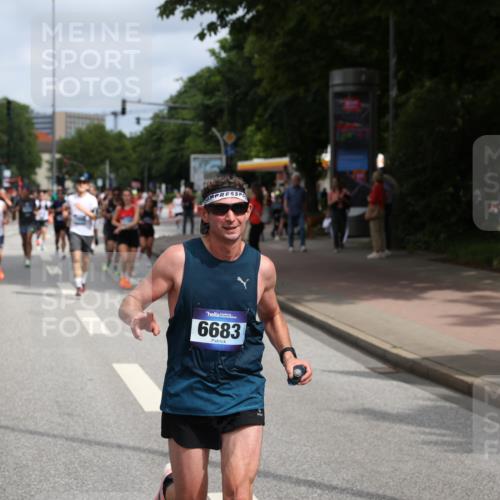 29.06.2025 - hella hamburg halbmarathon Yannick Fuchs http://msf.ph/oto/8252473 29.06.2025 10:35:35 20KM 1136, 1631, 1677, 2568, 2797, 3618, 4205, 4303, 4380, 4634, 4871, 4889, 5007, 5014, 5026, 5410, 5709, 6429, 6683, 6771, 6901, 7080, 7284, 7378, 7774, 7796, 8074, 8122, 8966, 9358, 9640, 9659, 9711, 9755, 9979, 10375, 10783, 10934, 10978, 11062, 11765, 11922, 11959, 12292, 12385, 12895, 13268, 13457, 14555, 14661, 14820, 15164, 15247, 16201, 16249, 16347, 16599, 17720, 17834, 17971, 18045, 18049, 18399, 18412, 18573 meine-sportfotos.de