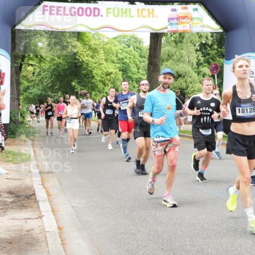 29.06.2025 - hella hamburg halbmarathon MichiJ http://msf.ph/oto/8252492 29.06.2025 10:52:12 Zwischen KM18-KM19 1186, 1229, 1885, 2490, 5073, 6706, 7907, 9339, 10756, 11784, 14642, 15000, 16063, 16344, 17434, 18128, 18525, 19165, 19173, 19176 meine-sportfotos.de