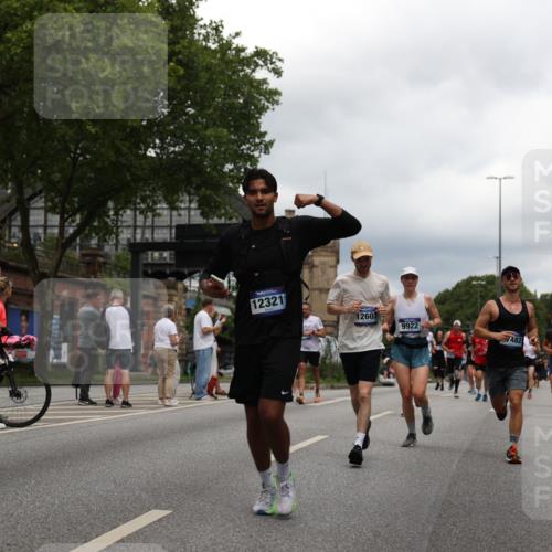29.06.2025 - hella hamburg halbmarathon Yannick Fuchs http://msf.ph/oto/8252516 29.06.2025 10:48:01 20KM 1267, 1422, 1442, 1502, 1549, 1870, 2058, 2432, 2518, 2630, 3096, 3103, 3310, 3819, 3898, 4299, 5020, 5259, 6260, 6294, 6374, 7129, 7395, 7478, 7973, 8285, 8394, 9032, 9380, 9791, 9922, 10040, 11009, 11068, 11430, 11789, 11844, 12213, 12321, 12607, 12632, 13033, 13147, 13397, 13794, 13803, 13912, 14026, 14239, 14702, 15146, 15838, 15856, 16623, 16780, 17482, 18308, 18450, 18514, 18612, 18759, 19067 meine-sportfotos.de