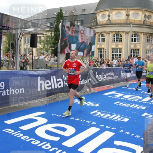 29.06.2025 - hella hamburg halbmarathon Michael Strokosch http://msf.ph/oto/8252546 29.06.2025 10:50:10 Ziel 1216, 1321, 1507, 2020, 3296, 3562, 7176, 8313, 9031, 9303, 9965, 12203, 12235, 13282, 14257, 16403, 18228, 18657, 18658, 18884 meine-sportfotos.de