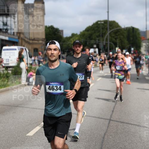 29.06.2025 - hella hamburg halbmarathon Yannick Fuchs http://msf.ph/oto/8252553 29.06.2025 10:35:35 20KM 1136, 1631, 1677, 2568, 2797, 3618, 4205, 4303, 4380, 4634, 4871, 4889, 5007, 5014, 5026, 5410, 5709, 6429, 6683, 6771, 6901, 7080, 7284, 7378, 7774, 7796, 8074, 8122, 8966, 9358, 9640, 9659, 9711, 9755, 9979, 10375, 10783, 10934, 10978, 11062, 11765, 11922, 11959, 12292, 12385, 12895, 13268, 13457, 14555, 14661, 14820, 15164, 15247, 16201, 16249, 16347, 16599, 17720, 17834, 17971, 18045, 18049, 18399, 18412, 18573 meine-sportfotos.de