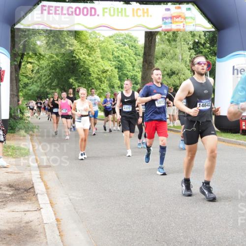 29.06.2025 - hella hamburg halbmarathon MichiJ http://msf.ph/oto/8252623 29.06.2025 10:52:13 Zwischen KM18-KM19 1186, 1229, 2136, 2490, 5073, 6706, 7907, 9339, 9477, 10756, 11784, 12426, 14642, 15000, 16063, 16344, 17434, 18128, 18525, 19173 meine-sportfotos.de