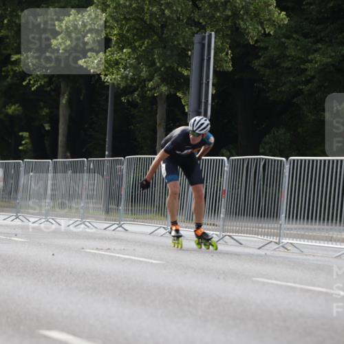 29.06.2025 - hella hamburg halbmarathon Jannik Wohlers http://msf.ph/oto/8252642 29.06.2025 08:48:40 Lombardsbrücke  meine-sportfotos.de
