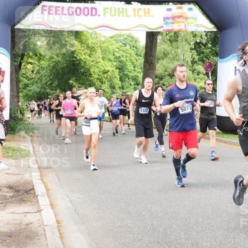 29.06.2025 - hella hamburg halbmarathon MichiJ http://msf.ph/oto/8252674 29.06.2025 10:52:13 Zwischen KM18-KM19 1186, 1229, 2136, 2490, 5073, 6706, 7907, 9339, 9477, 10756, 11784, 12426, 14642, 15000, 16063, 16344, 17434, 18128, 18525, 19173 meine-sportfotos.de