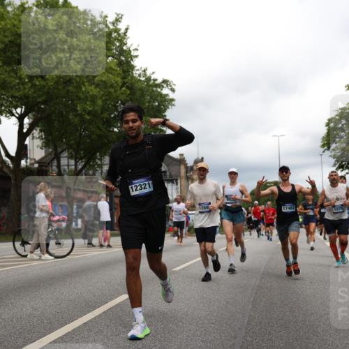 29.06.2025 - hella hamburg halbmarathon Yannick Fuchs http://msf.ph/oto/8252709 29.06.2025 10:48:01 20KM 1267, 1422, 1442, 1502, 1549, 1870, 2058, 2432, 2518, 2630, 3096, 3103, 3310, 3819, 3898, 4299, 5020, 5259, 6260, 6294, 6374, 7129, 7395, 7478, 7973, 8285, 8394, 9032, 9380, 9791, 9922, 10040, 11009, 11068, 11430, 11789, 11844, 12213, 12321, 12607, 12632, 13033, 13147, 13397, 13794, 13803, 13912, 14026, 14239, 14702, 15146, 15838, 15856, 16623, 16780, 17482, 18308, 18450, 18514, 18612, 18759, 19067 meine-sportfotos.de