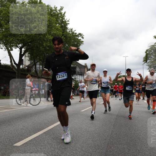 29.06.2025 - hella hamburg halbmarathon Yannick Fuchs http://msf.ph/oto/8252823 29.06.2025 10:48:02 20KM 1267, 1422, 1442, 1502, 1549, 1870, 2058, 2432, 2518, 2630, 3096, 3103, 3310, 3819, 3898, 4299, 5020, 5259, 6260, 6294, 6374, 7129, 7395, 7478, 7973, 8223, 8285, 8394, 9032, 9380, 9791, 9922, 10040, 11009, 11068, 11430, 11789, 11844, 12213, 12321, 12607, 12632, 13033, 13147, 13397, 13794, 13803, 13912, 14026, 14239, 14702, 15146, 15856, 16623, 16750, 16780, 17482, 17765, 18308, 18450, 18514, 18612, 18759, 19067, 19177 meine-sportfotos.de