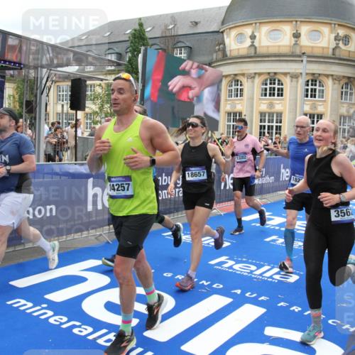 29.06.2025 - hella hamburg halbmarathon Michael Strokosch http://msf.ph/oto/8252836 29.06.2025 10:50:12 Ziel 1119, 1216, 1507, 3296, 3562, 7176, 8313, 9031, 9303, 9965, 10371, 11607, 12203, 12235, 13282, 14257, 18228, 18657, 18658 meine-sportfotos.de