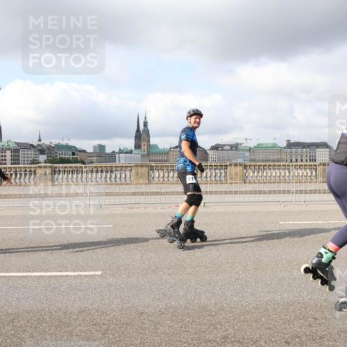 29.06.2025 - hella hamburg halbmarathon Lena Gebhardt http://msf.ph/oto/8252847 29.06.2025 09:03:09 Lombardsbrücke  meine-sportfotos.de