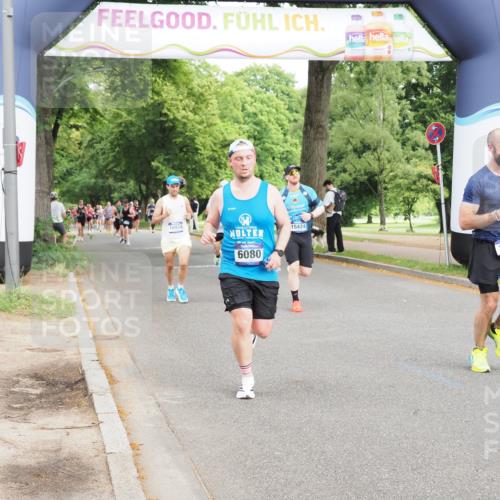 29.06.2025 - hella hamburg halbmarathon MichiJ http://msf.ph/oto/8252902 29.06.2025 10:29:03 Zwischen KM18-KM19 1603, 3332, 4843, 5409, 5916, 6080, 7080, 8465, 8467, 8629, 11731, 14092, 14924, 15424, 15813, 16761, 17214 meine-sportfotos.de