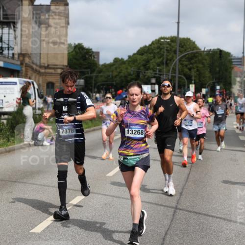 29.06.2025 - hella hamburg halbmarathon Yannick Fuchs http://msf.ph/oto/8252929 29.06.2025 10:35:37 20KM 1136, 1631, 1677, 2568, 2797, 3618, 4205, 4303, 4380, 4634, 4871, 4889, 4893, 5007, 5014, 5026, 5410, 5709, 6429, 6683, 6771, 6901, 7378, 7774, 7796, 8074, 8122, 8966, 9358, 9547, 9640, 9659, 9711, 9755, 9885, 9979, 10375, 10783, 10978, 11062, 11765, 11922, 11959, 12292, 12385, 12895, 13268, 13457, 14555, 14661, 14820, 15164, 15247, 15351, 16201, 16249, 16347, 16599, 16816, 17100, 17720, 17834, 17971, 18045, 18049, 18399, 18412, 18573 meine-sportfotos.de