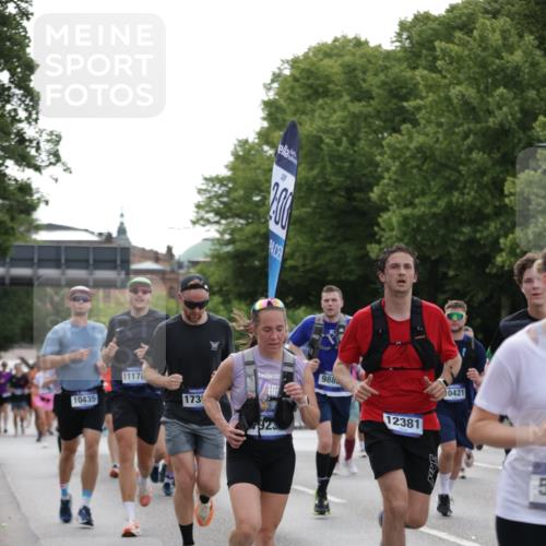 29.06.2025 - hella hamburg halbmarathon Jannik Wohlers http://msf.ph/oto/8253021 29.06.2025 10:31:14 Lombardsbrücke 1235, 1373, 1844, 1879, 2831, 2832, 3396, 3397, 3424, 3571, 3681, 4953, 5165, 5965, 6160, 6546, 6573, 6640, 7334, 7772, 8304, 8620, 8806, 9078, 9104, 9183, 9478, 9812, 9882, 9883, 10240, 10421, 10435, 10586, 11178, 11587, 12381, 12758, 13724, 15024, 15102, 15222, 15575, 16310, 16541, 17043, 17362, 17404, 17517, 17706, 17989, 18433, 18507, 18613, 18629, 18672, 18943, 19068, 19233 meine-sportfotos.de