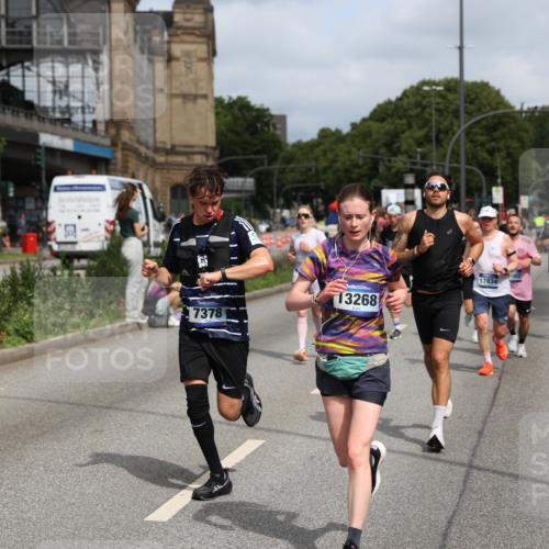 29.06.2025 - hella hamburg halbmarathon Yannick Fuchs http://msf.ph/oto/8253083 29.06.2025 10:35:37 20KM 1136, 1631, 1677, 2568, 2797, 3618, 4205, 4303, 4380, 4634, 4871, 4889, 4893, 5007, 5014, 5026, 5410, 5709, 6429, 6683, 6771, 6901, 7378, 7774, 7796, 8074, 8122, 8966, 9358, 9547, 9640, 9659, 9711, 9755, 9885, 9979, 10375, 10783, 10978, 11062, 11765, 11922, 11959, 12292, 12385, 12895, 13268, 13457, 14555, 14661, 14820, 15164, 15247, 15351, 16201, 16249, 16347, 16599, 16816, 17100, 17720, 17834, 17971, 18045, 18049, 18399, 18412, 18573 meine-sportfotos.de