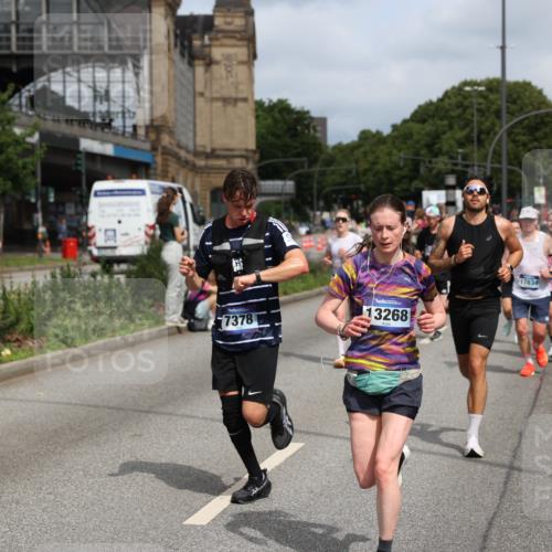 29.06.2025 - hella hamburg halbmarathon Yannick Fuchs http://msf.ph/oto/8253118 29.06.2025 10:35:37 20KM 1136, 1631, 1677, 2568, 2797, 3618, 4205, 4303, 4380, 4634, 4871, 4889, 4893, 5007, 5014, 5026, 5410, 5709, 6429, 6683, 6771, 6901, 7378, 7774, 7796, 8074, 8122, 8966, 9358, 9547, 9640, 9659, 9711, 9755, 9885, 9979, 10375, 10783, 10978, 11062, 11765, 11922, 11959, 12292, 12385, 12895, 13268, 13457, 14555, 14661, 14820, 15164, 15247, 15351, 16201, 16249, 16347, 16599, 16816, 17100, 17720, 17834, 17971, 18045, 18049, 18399, 18412, 18573 meine-sportfotos.de