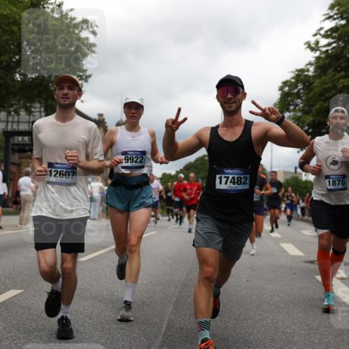 29.06.2025 - hella hamburg halbmarathon Yannick Fuchs http://msf.ph/oto/8253123 29.06.2025 10:48:03 20KM 1267, 1422, 1442, 1502, 1549, 1870, 2058, 2432, 2518, 2630, 3096, 3103, 3310, 3898, 4299, 5020, 5259, 6260, 6294, 6374, 7129, 7395, 7478, 7973, 8223, 8285, 8394, 9032, 9380, 9791, 9922, 10040, 11009, 11068, 11430, 11789, 11844, 12213, 12321, 12607, 13033, 13147, 13397, 13794, 13803, 13869, 13912, 14026, 14239, 14702, 15146, 15856, 16623, 16750, 16780, 17482, 17765, 18308, 18450, 18514, 18612, 18759, 19067, 19177 meine-sportfotos.de