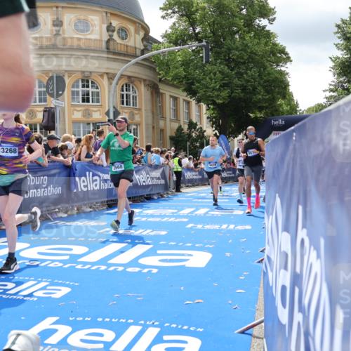 29.06.2025 - hella hamburg halbmarathon Strokosch-Dieckow http://msf.ph/oto/8253129 29.06.2025 10:41:08 Ziel 1136, 2568, 2949, 3332, 3618, 4205, 4380, 4871, 5387, 5709, 6683, 6901, 8122, 9358, 9659, 9711, 9815, 10375, 12434, 12895, 13268, 17100, 17620, 17834, 17971, 18045, 18049 meine-sportfotos.de