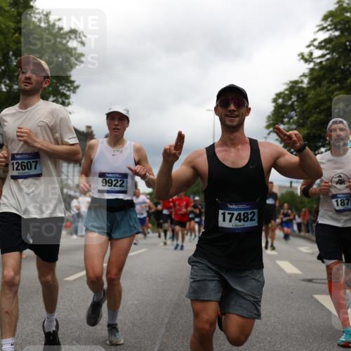 29.06.2025 - hella hamburg halbmarathon Yannick Fuchs http://msf.ph/oto/8253211 29.06.2025 10:48:03 20KM 1267, 1422, 1442, 1502, 1549, 1870, 2058, 2432, 2518, 2630, 3096, 3103, 3310, 3898, 4299, 5020, 5259, 6260, 6294, 6374, 7129, 7395, 7478, 7973, 8223, 8285, 8394, 9032, 9380, 9791, 9922, 10040, 11009, 11068, 11430, 11789, 11844, 12213, 12321, 12607, 13033, 13147, 13397, 13794, 13803, 13869, 13912, 14026, 14239, 14702, 15146, 15856, 16623, 16750, 16780, 17482, 17765, 18308, 18450, 18514, 18612, 18759, 19067, 19177 meine-sportfotos.de