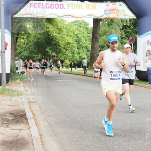 29.06.2025 - hella hamburg halbmarathon MichiJ http://msf.ph/oto/8253248 29.06.2025 10:29:05 Zwischen KM18-KM19 1603, 3332, 4843, 5409, 5916, 6080, 7080, 8465, 8467, 10934, 11731, 14092, 14924, 15424, 15813, 16761, 17214 meine-sportfotos.de