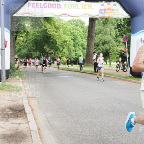 29.06.2025 - hella hamburg halbmarathon MichiJ http://msf.ph/oto/8253287 29.06.2025 10:29:06 Zwischen KM18-KM19 1603, 5409, 5916, 6080, 7080, 8467, 10934, 14092, 14924, 15424, 15813, 16761 meine-sportfotos.de