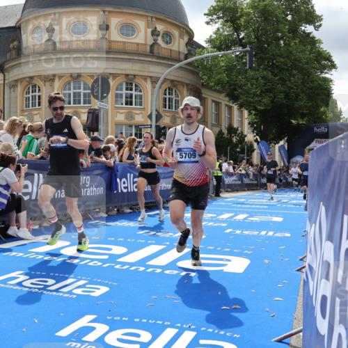 29.06.2025 - hella hamburg halbmarathon Strokosch-Dieckow http://msf.ph/oto/8253344 29.06.2025 10:41:11 Ziel 1136, 2568, 3332, 3618, 4205, 4380, 4871, 5387, 5709, 6901, 8122, 9659, 9711, 9815, 10375, 12434, 12895, 13268, 13876, 17834, 18045, 18049, 18764 meine-sportfotos.de