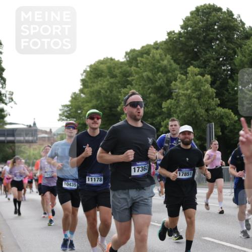 29.06.2025 - hella hamburg halbmarathon Jannik Wohlers http://msf.ph/oto/8253359 29.06.2025 10:31:17 Lombardsbrücke 1235, 1373, 1844, 1879, 2831, 2832, 3396, 3397, 3424, 3571, 3681, 4953, 5165, 5965, 6160, 6546, 6573, 6640, 7334, 8304, 8620, 8806, 9078, 9104, 9183, 9478, 9812, 9882, 9883, 10148, 10240, 10421, 10435, 10653, 11178, 12381, 12758, 13724, 14793, 15024, 15102, 15222, 15575, 16310, 16541, 17043, 17362, 17404, 17517, 18433, 18613, 18629, 18672, 19068, 19233 meine-sportfotos.de