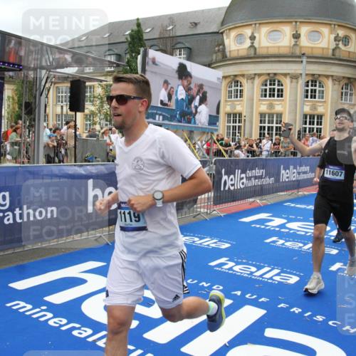 29.06.2025 - hella hamburg halbmarathon Michael Strokosch http://msf.ph/oto/8253391 29.06.2025 10:50:18 Ziel 1119, 3296, 4933, 7176, 7930, 7932, 8921, 10371, 11607, 12235, 12949, 13609, 13690, 15620, 16000, 16242, 18499, 18811, 19040 meine-sportfotos.de