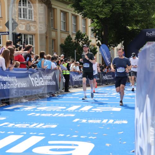 29.06.2025 - hella hamburg halbmarathon Strokosch-Dieckow http://msf.ph/oto/8253453 29.06.2025 10:41:12 Ziel 1136, 2568, 3332, 3618, 4205, 4303, 4380, 5387, 5709, 6901, 8122, 9659, 9711, 9815, 10375, 12434, 12895, 13268, 13876, 17834, 18764 meine-sportfotos.de