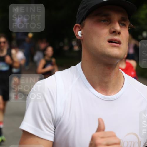 29.06.2025 - hella hamburg halbmarathon Yannick Fuchs http://msf.ph/oto/8253521 29.06.2025 10:35:41 20KM 1136, 1631, 2568, 2579, 2797, 3618, 4205, 4303, 4380, 4634, 4871, 4893, 5026, 5410, 5709, 6429, 6550, 6683, 6771, 6901, 7378, 7774, 7796, 8122, 9358, 9547, 9640, 9659, 9711, 9755, 9885, 10375, 10783, 11062, 11765, 11922, 12292, 12385, 12895, 13268, 13457, 14555, 14661, 15247, 15351, 16201, 16347, 16816, 17032, 17100, 17720, 17834, 17971, 18045, 18049, 18412, 18573 meine-sportfotos.de