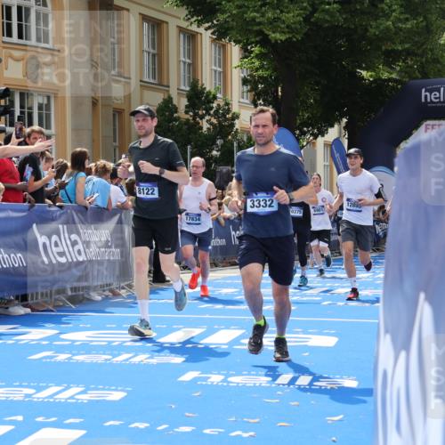29.06.2025 - hella hamburg halbmarathon Strokosch-Dieckow http://msf.ph/oto/8253532 29.06.2025 10:41:13 Ziel 1136, 1570, 3332, 3618, 4205, 4303, 4380, 5387, 5709, 6901, 8122, 9659, 9711, 9815, 10375, 12434, 12895, 13876, 17834, 18764 meine-sportfotos.de