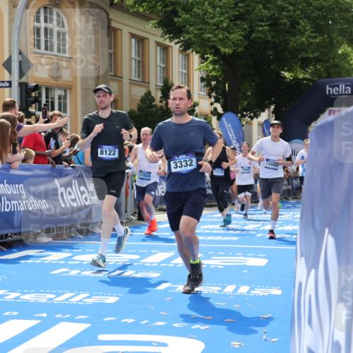 29.06.2025 - hella hamburg halbmarathon Strokosch-Dieckow http://msf.ph/oto/8253564 29.06.2025 10:41:13 Ziel 1136, 1570, 3332, 3618, 4205, 4303, 4380, 5387, 5709, 6901, 8122, 9659, 9711, 9815, 10375, 12434, 12895, 13876, 17834, 18764 meine-sportfotos.de