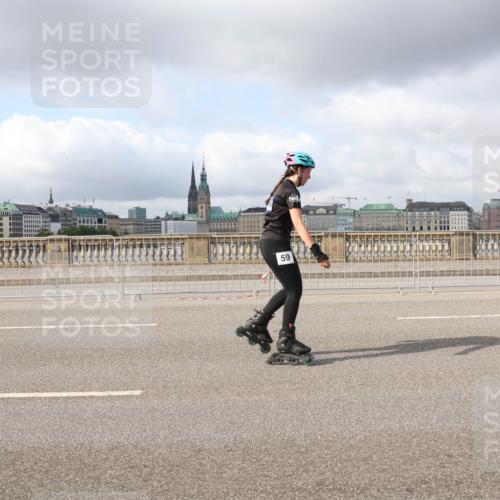 29.06.2025 - hella hamburg halbmarathon Lena Gebhardt http://msf.ph/oto/8253670 29.06.2025 09:03:10 Lombardsbrücke  meine-sportfotos.de