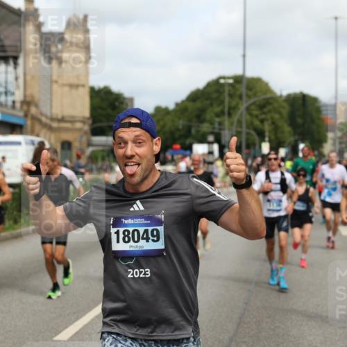 29.06.2025 - hella hamburg halbmarathon Yannick Fuchs http://msf.ph/oto/8253717 29.06.2025 10:35:42 20KM 1136, 1631, 2579, 2797, 3618, 4205, 4303, 4380, 4634, 4871, 4893, 5026, 5410, 5709, 6550, 6683, 6771, 6901, 7378, 7774, 7796, 8122, 9358, 9547, 9640, 9659, 9711, 9755, 9885, 10375, 10783, 11062, 11765, 11922, 12292, 12385, 12895, 13268, 13457, 14555, 14661, 15247, 15351, 16816, 17032, 17100, 17720, 17834, 17971, 18045, 18049, 18412, 18573 meine-sportfotos.de