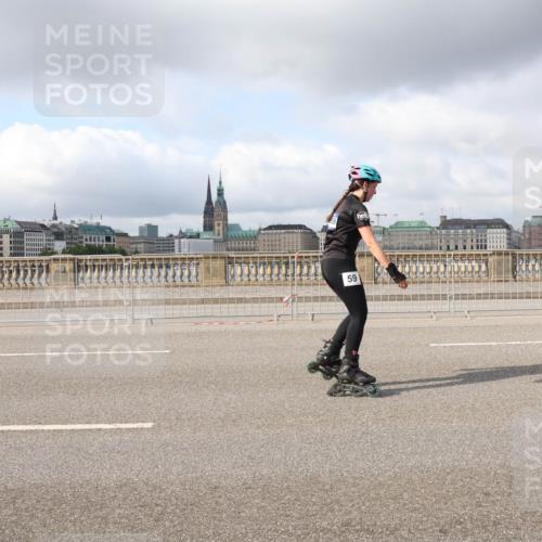 29.06.2025 - hella hamburg halbmarathon Lena Gebhardt http://msf.ph/oto/8253780 29.06.2025 09:03:10 Lombardsbrücke  meine-sportfotos.de